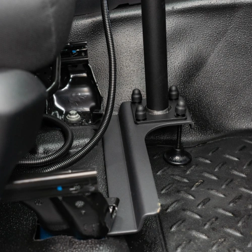 RAM-VB-206-SW3 Крепление для ноутбука RAM No-Drill для внедорожника Ford Police Interceptor Utility 2020-2026 годов выпуска. фото 5 RAM-VB-206-SW3 Крепление для ноутбука RAM No-Drill для внедорожника Ford Police Interceptor Utility 2020-2026 годов выпуска. фото 5